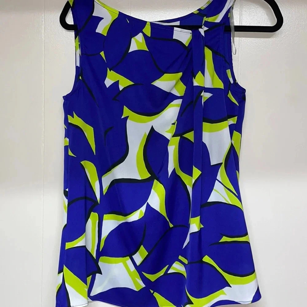 Worthington Sleeveless Blouse